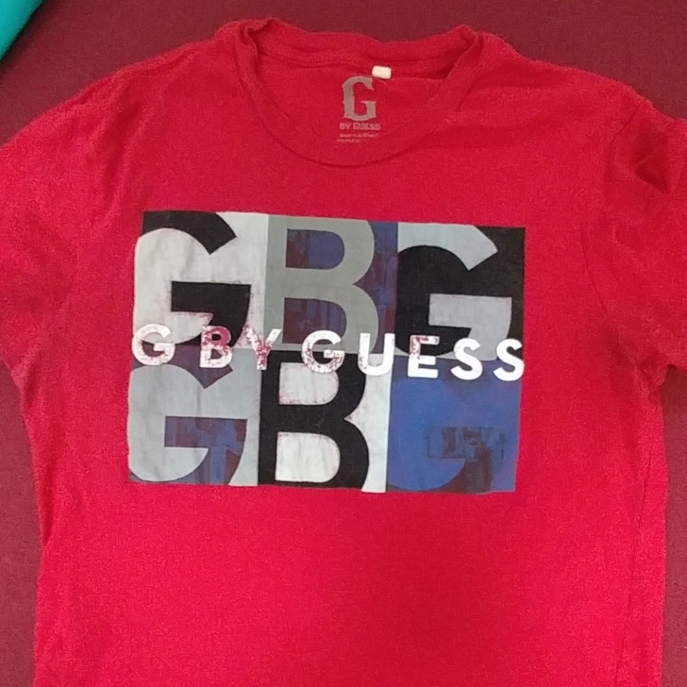 Guess Tshirt